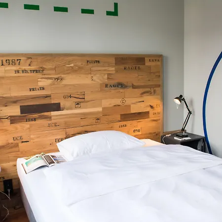 Underdog Hotel-2